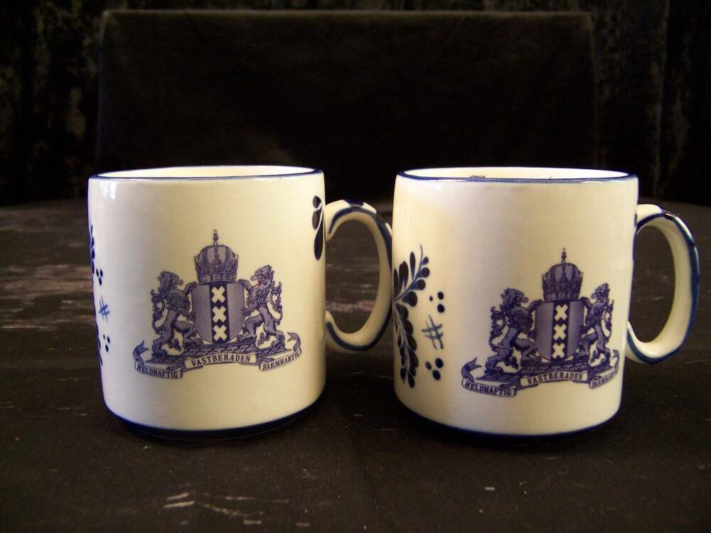Vintage Blue Delft Deco Amsterdam Crest Mugs Pair 3"